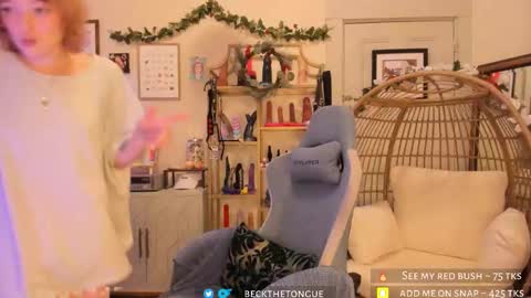 Snapshot of beckthetongue chatting on December 2025 08:59:01 PM Beck the tongue online show from December 2025 08:59:01 PM