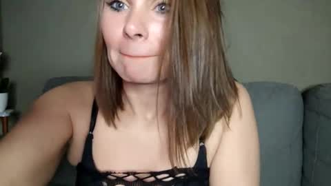 BECKY BOO  online show from May 2026 05:12:01 AM