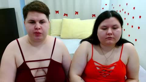 BeckyAndEllen online show from November 2025 12:08:02 PM