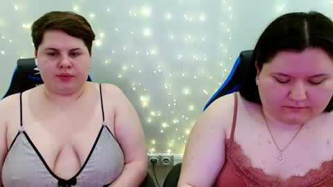 BeckyAndEllen online show from April 2026 07:53:01 PM