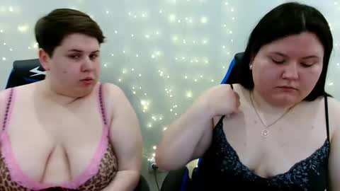 BeckyAndEllen online show from May 2026 11:27:01 AM