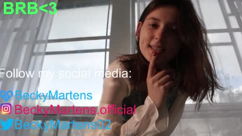 BeckyMartens come join me on    while im offline here  online show from January 2025 04:33:02 AM