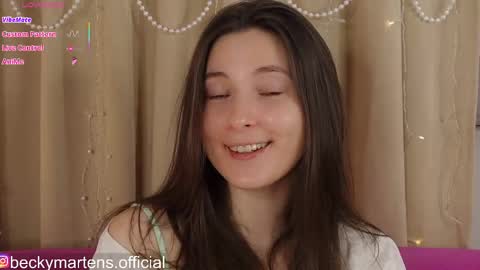 Snapshot of beckymartens chatting on June 2026 04:27:01 AM BeckyMartens come join me on while im offline here online show from June 2026 04:27:01 AM