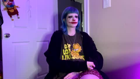 Snapshot of beckytheclown chatting on December 2024 09:46:01 PM Beckytheclown online show from December 2024 09:46:01 PM
