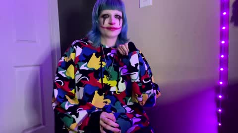 Snapshot of beckytheclown chatting on December 2024 12:08:02 PM Beckytheclown online show from December 2024 12:08:02 PM