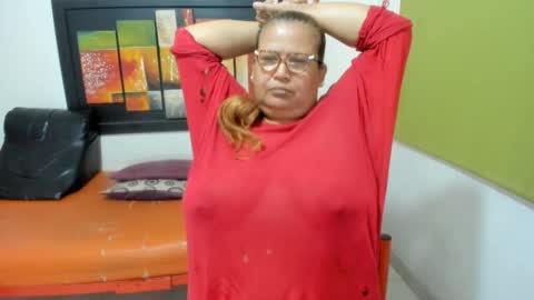 Snapshot of beckyummys chatting on December 2024 04:09:01 PM beckyummys online show from December 2024 04:09:01 PM
