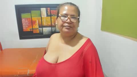 Snapshot of beckyummys chatting on February 2025 02:06:02 PM beckyummys online show from February 2025 02:06:02 PM