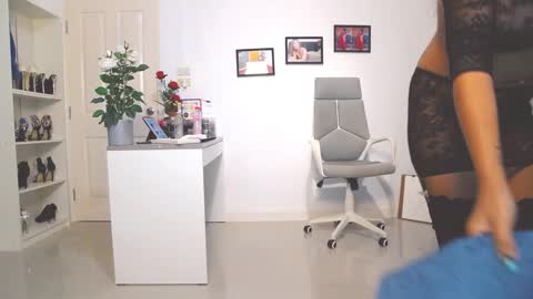 Snapshot of beebeethai chatting on December 2024 01:11:01 AM Bee if you ever see the girl who can take 12 inch all the way inside the ass try me online show from December 2024 01:11:01 AM