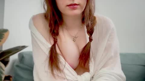 Mirana Blossom online show from September 2025 03:05:01 PM