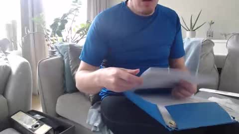 beejee88 online show from April 2026 11:26:02 AM