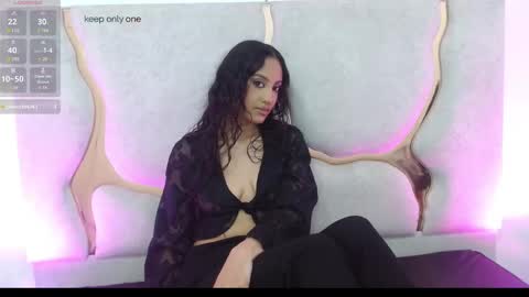 BELLA online show from September 2025 02:43:02 PM