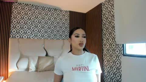 BELLA online show from May 2026 12:10:01 PM