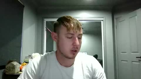 Snapshot of beelzebubxo chatting on October 2025 01:58:02 AM beelzebubxo online show from October 2025 01:58:02 AM