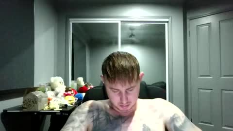Snapshot of beelzebubxo chatting on November 2025 11:00:01 AM beelzebubxo online show from November 2025 11:00:01 AM