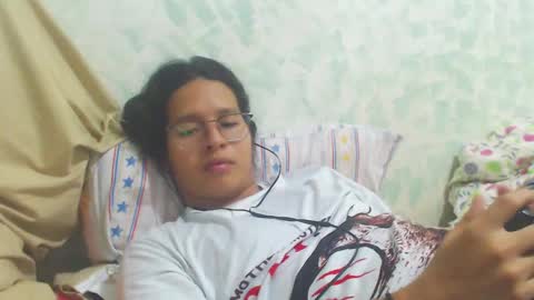 Snapshot of beentage chatting on December 2024 09:17:02 PM Alex online show from December 2024 09:17:02 PM