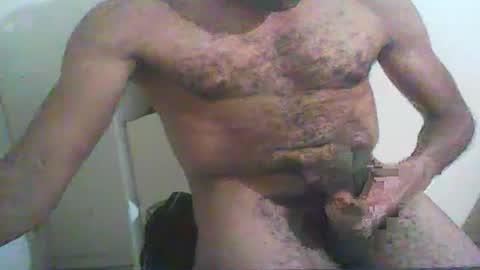 Snapshot of beezobb chatting on February 2025 09:37:01 PM beezobb online show from February 2025 09:37:01 PM