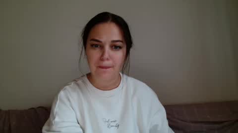 Snapshot of behappy4self chatting on October 2025 06:23:01 AM fuckharddadyback online show from October 2025 06:23:01 AM