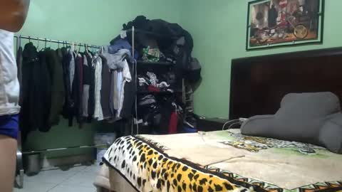 Snapshot of beibyleon69 chatting on February 2025 02:47:01 AM beibyleon69 online show from February 2025 02:47:01 AM