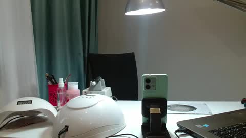 kevin and Bella online show from January 2025 07:25:01 AM