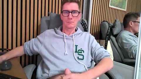 SexFriendFrance online show from February 2026 01:00:02 PM