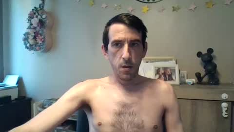 Snapshot of belgianboy33 chatting on June 2026 07:34:01 AM Dreamcock online show from June 2026 07:34:01 AM