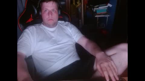 Snapshot of belgiandudeantwerp chatting on September 2025 06:51:01 PM Belgian Dude online show from September 2025 06:51:01 PM