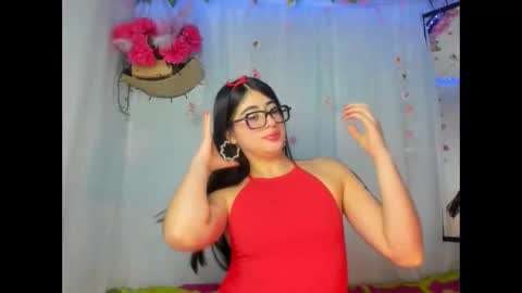 modelo independiente online show from May 2026 11:43:01 PM