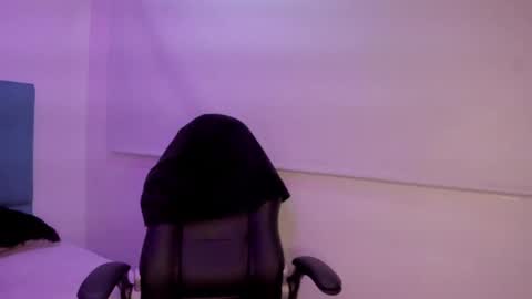 Snapshot of belinda_ws chatting on September 2025 03:54:01 AM Bella online show from September 2025 03:54:01 AM