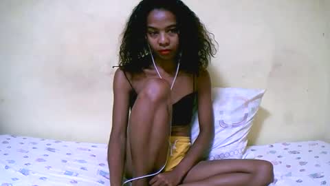 Snapshot of bella193999 chatting on December 2024 07:28:01 AM bella193999 online show from December 2024 07:28:01 AM