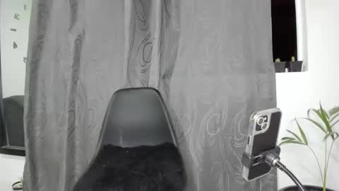 isabella online show from March 2025 03:51:02 AM