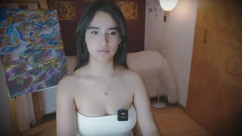 Snapshot of bella_669 chatting on February 2026 01:35:02 AM Bella 669 online show from February 2026 01:35:02 AM