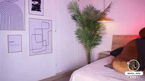 Snapshot of bella__donne chatting on February 2026 11:43:02 AM online show from February 2026 11:43:02 AM