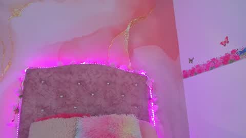 Melanie  online show from February 2025 06:48:02 PM