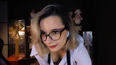 Snapshot of bella_alita chatting on December 2024 11:35:02 PM lita online show from December 2024 11:35:02 PM