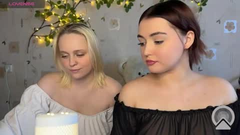 bella_and_alice online show from May 2026 03:39:02 PM