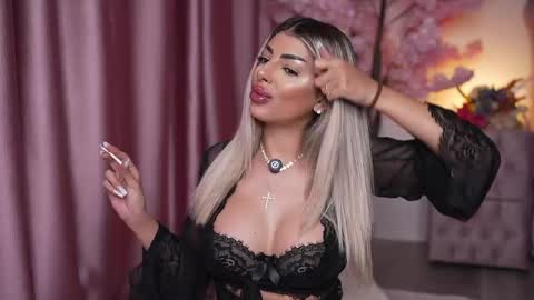 Emma  Bella online show from May 2026 09:31:01 PM