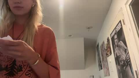 Snapshot of bella_christian chatting on July 2026 02:15:02 PM Bella Baby online show from July 2026 02:15:02 PM