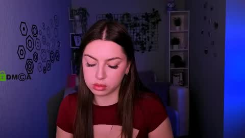 Snapshot of bella_dorn chatting on May 2026 09:16:02 AM Bella online show from May 2026 09:16:02 AM