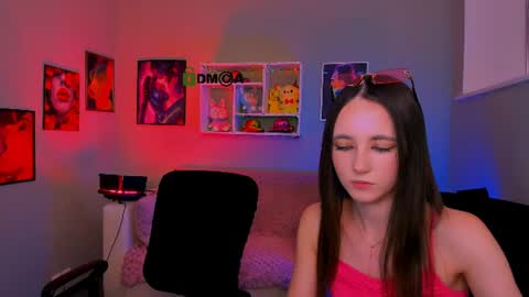 Snapshot of bella_dorn chatting on July 2026 09:12:01 AM Bella online show from July 2026 09:12:01 AM