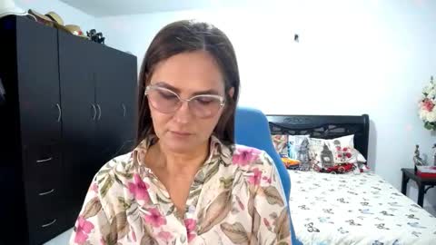 Bella online show from January 2026 11:52:02 PM