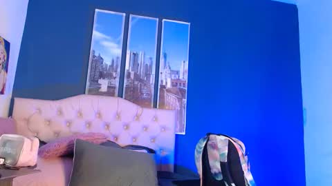 Valentina online show from May 2026 02:00:01 PM