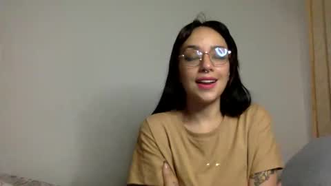 bella_mc online show from May 2026 07:20:01 PM