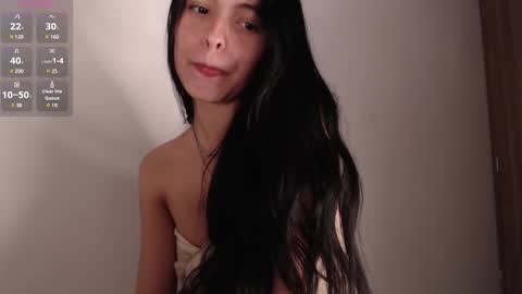 Snapshot of bella_musee chatting on February 2025 02:50:01 AM online show from February 2025 02:50:01 AM