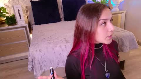 Snapshot of bella_mush chatting on March 2026 04:11:01 PM BELLA online show from March 2026 04:11:01 PM