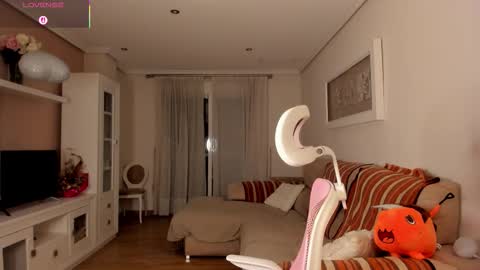 bella_pocahontas3 online show from September 2025 07:49:01 PM