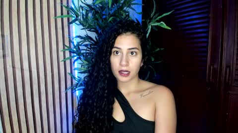 Snapshot of bella_ponce1 chatting on September 2025 03:15:02 PM Bella Ponce online show from September 2025 03:15:02 PM