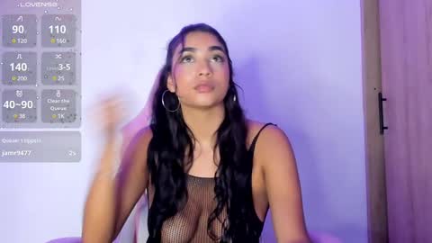 Snapshot of bella_ricci_ chatting on February 2025 11:52:01 AM bella_ricci_ online show from February 2025 11:52:01 AM