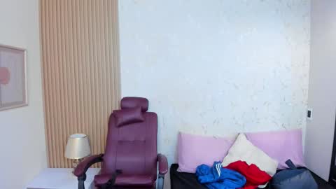 Snapshot of bella_riviera chatting on October 2025 07:00:01 PM Bella Riviera online show from October 2025 07:00:01 PM