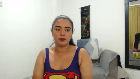 Snapshot of bella_saraah chatting on January 2026 02:17:02 AM Sarah online show from January 2026 02:17:02 AM