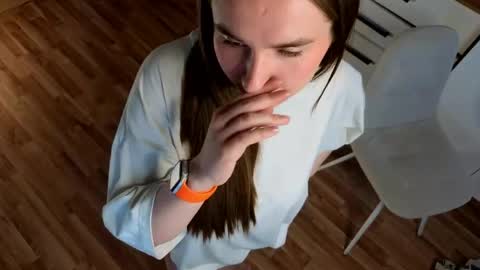 Bella online show from May 2026 02:57:02 PM